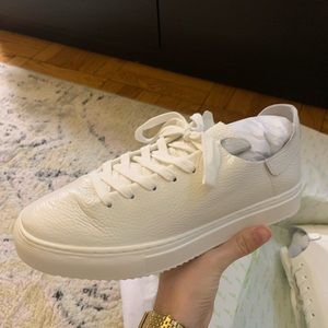 White leather sneaker, never used, Sam Edelman Size 8